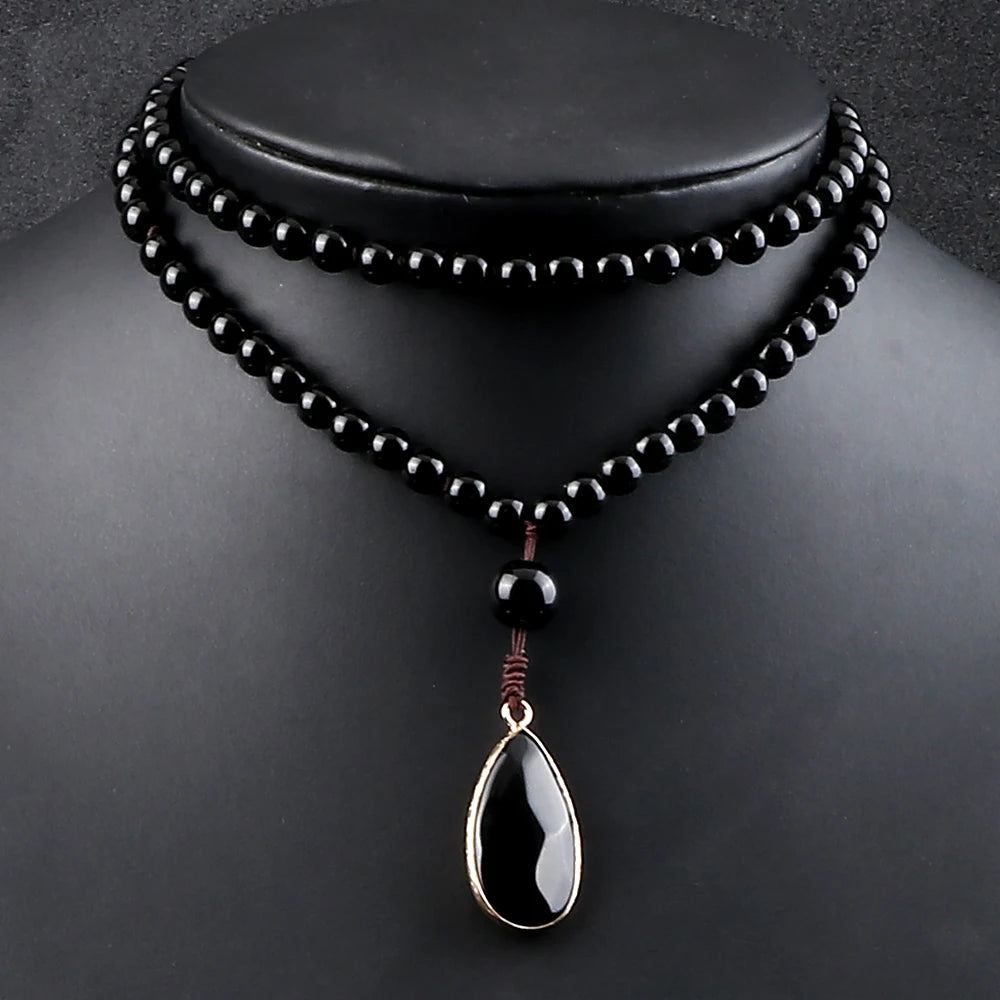 collier-de-perles-obsidienne-intuition-cou-noir